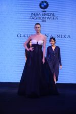 Model walks for bmw india bridal week preview in delhi on 28th May 2015 (1071)_55684a48594d7.JPG