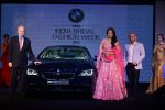 Sonakshi Sinha walks for bmw india bridal week preview in delhi on 28th May 2015 (121)_55684a96303ca.JPG