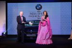 Sonakshi Sinha walks for bmw india bridal week preview in delhi on 28th May 2015 (71)_55684a6181a52.JPG