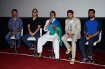 Amitabh bachchan, Vidhu Vinod Chopra, Farhan Akhtar, Bejoy Nambiar, Rajkumar Hirani at Wazir Trailer Launch at PVR juhu on 3rd June 2015 (41)_55701a13d9e24.JPG