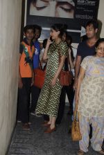 Sonam Kapoor spotted outside PVR Juhu after watching Dil Dhadakne Do on 4th June 2015 (34)_5571818dd33c3.JPG