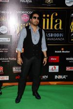 Mika Singh at the IIFA Fashion Extravaganza on 6th June 2015 (174)_5574268ddd68c.JPG