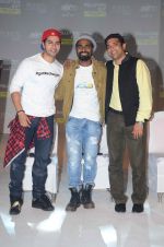 Remo D Souza and varun Dhawan_s 4D music and dance performance in association with Pond_s men and ABCD 2 in Byculla on 7th June 2015 (202)_5575305b8dae9.JPG