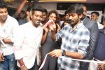 Dhanush at Essensuals RA Puram Launch on 8th June 2015 (5)_5576abda6ba94.jpg