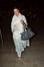 Neha Dhupia snapped at international airport on 10th June 2015 (14)_55795a2ea0f82.JPG