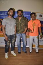 Vidyut Jamwal and Sunil Shetty attend a school event on 12th June 2015 (21)_557c18718a4d5.JPG
