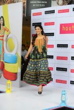 Shruti Hassan launches Haute Curry collection for Shoppers Stop on 16th June 2015 (20)_5580298d2242b.JPG