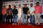 Salman Khan, Kareena Kapoor, nawazuddin siddiqui, Kabir Khan at Bajrangi Bhaijaan trailor launch in Mumbai on 18th June 2015 (34)_5583d25e55003.JPG