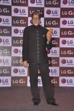 Amitabh Bachchan launches new LG smartphone on 19th June 2015 (77)_558513e675421.JPG
