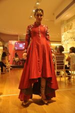 at Anju Modi showcases her bridal collection for AZA and the Vogue Bridal show in AZA on 24th June 2015 (101)_558b9e9be82ce.JPG