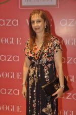 at Anju Modi showcases her bridal collection for AZA and the Vogue Bridal show in AZA on 24th June 2015 (48)_558b9e72e7bb5.JPG