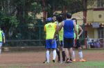Abhishek Bachchan, Ranbir Kapoor snapped at all star football practice session in Bandra, Mumbai on 28th June 2015 (64)_55922e472ab46.JPG