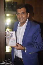 Sanjeev Kapoor at the launch of Saransh Goila_s book India on my Platter in China House, Grand Hyatt on 1st July 2015 (91)_55952c5078b34.JPG