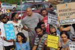 supports the FTII cause and joins the protest at carter road on 2nd July 2015 (33)_559630509ec51.JPG