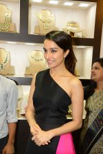 Shraddha Kapoor in Osman at Times Glamour event in Sahara Star on 10th July 2015 (40)_55a0f7b540938.JPG