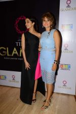 Shraddha Kapoor in Osman at Times Glamour event in Sahara Star on 10th July 2015 (57)_55a0f7c11378a.JPG