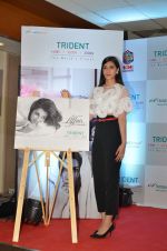 Kriti Sanon as the Trident brand ambassador in NSE on 14th July 2015 (22)_55a5feb7df8af.JPG