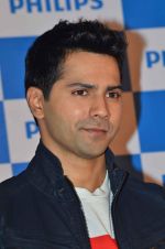 Varun Dhawan as the new face of Philips in Palladium on 14th July 2015 (44)_55a5ffdf0627b.JPG