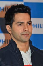 Varun Dhawan as the new face of Philips in Palladium on 14th July 2015 (45)_55a5ffdfa016f.JPG
