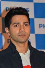 Varun Dhawan as the new face of Philips in Palladium on 14th July 2015 (50)_55a5ffe2b0540.JPG