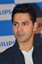 Varun Dhawan as the new face of Philips in Palladium on 14th July 2015 (64)_55a5ffeaca1bf.JPG
