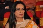 Padmini Kolhapure  at TSR Tv9 national film awards on 18th July 2015 (392)_55acdd639c7d8.jpg