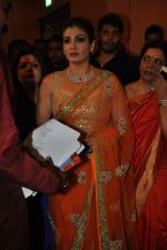 Raveena Tandon at TSR Tv9 national film awards on 18th July 2015 (314)_55acddd077109.jpg