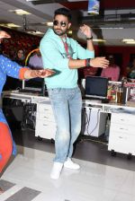 Abhishek Bachchan at Radio Mirchi studio for promotion of their film All is well in Lower Parel on 20th july 2015 (89)_55adedbe59420.JPG