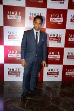 at Vogue beauty awards in Mumbai on 21st July 2015 (325)_55af9e8c8b2a2.JPG