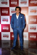 at Vogue beauty awards in Mumbai on 21st July 2015 (400)_55af9f3368bf4.JPG