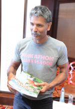 Milind Soman at Pinkathon press meet in Delhi on 28th July 2015 (1)_55b8c827753cc.jpg