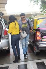 Aftab Shivdasani snapped at the airport on 31st July 2015 (38)_55bba7bb6c020.JPG