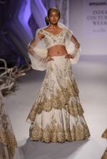 Model walks for Gaurav Gupta at India Couture week day 2 on 30th July 2015 (105)_55bb2745d9eb8.JPG