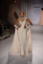 Model walks for Gaurav Gupta at India Couture week day 2 on 30th July 2015 (22)_55bb27016e4b4.JPG