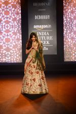 Chitrangada Singh walk for Debarun Show at India Couture Week 2015 on 1st Aug 2015  (13)_55be15d2a36f8.JPG