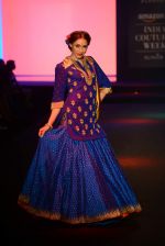 Model walk for Debarun Show at India Couture Week 2015 on 1st Aug 2015  (50)_55be1579a2756.JPG