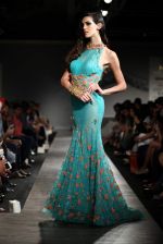 Model walk for Manav Gangwani Show at India Couture Week 2015 Day 5 on 1st Aug 2015 (67)_55be1f08e5d13.JPG