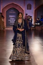 Model walk for Reynu Tandon Show at India Couture Week 2015 on 1st Aug 2015 (27)_55be14123d34a.JPG