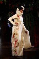 Model walk for Rohit Bal Show at India Couture Week 2015 on 1st Aug 2015  (12)_55be13e27f071.JPG