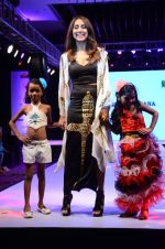 Anusha Dandekar at Smile Foundations Fashion Show Ramp for Champs, a fashion show for education of underpriveledged children on 2nd Aug 2015 (22)_55bf1c413b6df.JPG