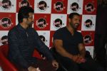 John Abraham, Anil Kapoor at Welcome Back Promotion at Fever 104 fm on 6th Aug 2015 (36)_55c454276591c.jpg