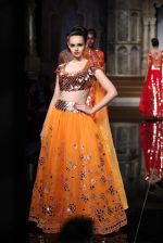 Model walks for abu jani sandeep khosla show in delhi on 7th Aug 2015(281)_55c5d352cb4f6.jpg