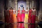 Model walks for abu jani sandeep khosla show in delhi on 7th Aug 2015(285)_55c5d35cd3d96.jpg