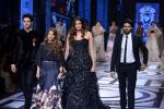 Sooraj Pancholi and Athiya Shetty walk for Shane Falguni show at India Bridal Week on 8th Aug 2015 (37)_55c73dc77db70.jpg