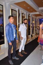 at Jean-Claude Biguine launches the Homme Vintage Men_s Hair Collection in Mumbai on 15th Aug 2015 (29)_55d07b9cb2529.JPG
