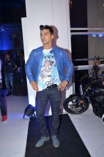at Jean-Claude Biguine launches the Homme Vintage Men_s Hair Collection in Mumbai on 15th Aug 2015 (47)_55d07bb3d73b4.JPG
