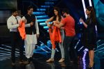 Saif Ali Khan, Katrina Kaif at the Promotion of Phantom on the sets of Indian Idol Junior 2015 in Mumbai on 16th Aug 2015 (124)_55d18692acd13.JPG