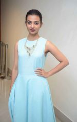 Radhika Apte at the Film screening of manjhi with Delhi CM Arvind Kejriwal on 18th Aug 2015 (4)_55d43266d13a3.jpg