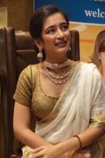 Akshara Haasan Launch Diamonds Showroom on 20th Aug 2015 (107)_55d7393c9bf78.jpg