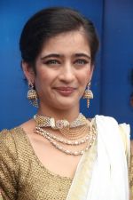 Akshara Haasan Launch Diamonds Showroom on 20th Aug 2015 (50)_55d73907253ec.jpg